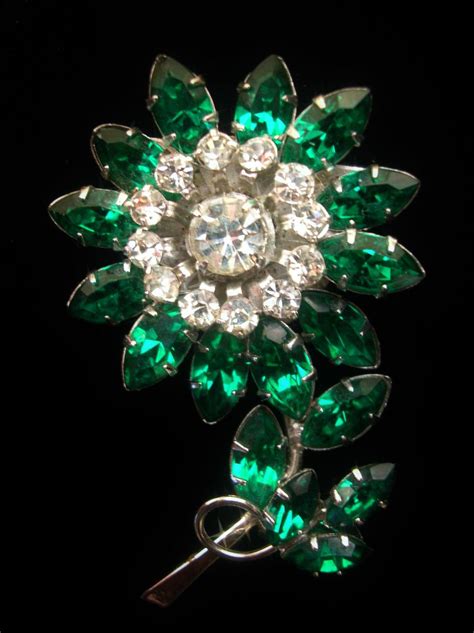 vintage costume jewellery australia.